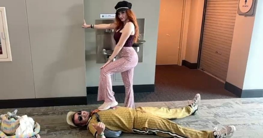 amouranth наступила